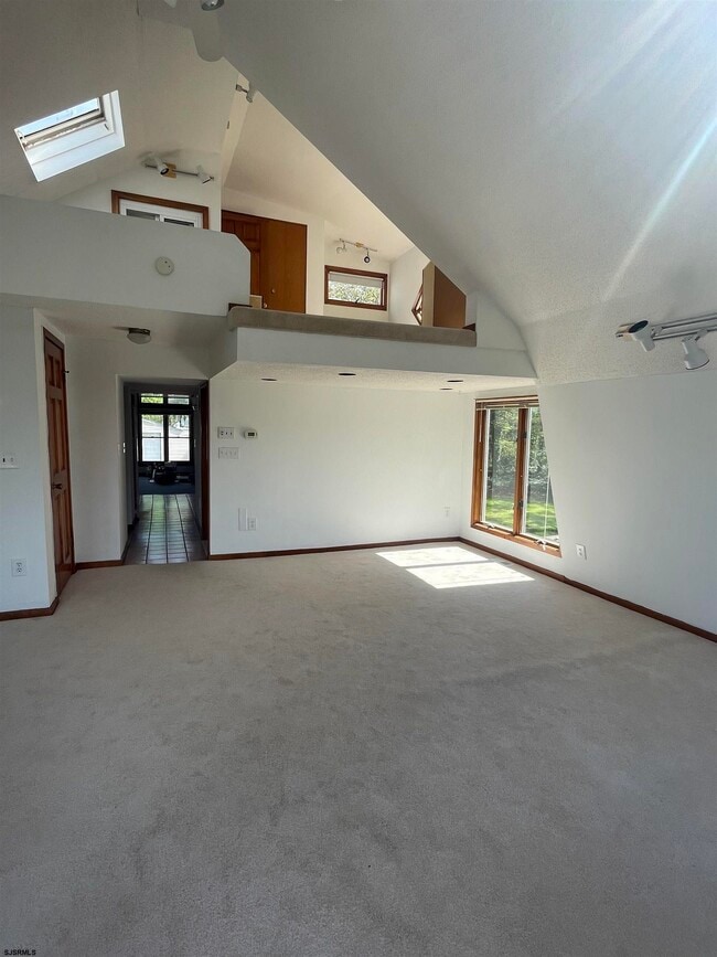 Building Photo - 202 Jefferson Ave