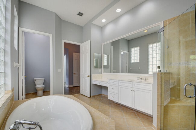 Building Photo - 9925 Via Elegante