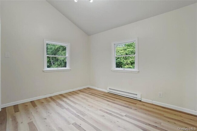 Building Photo - 246 Orchard Dr