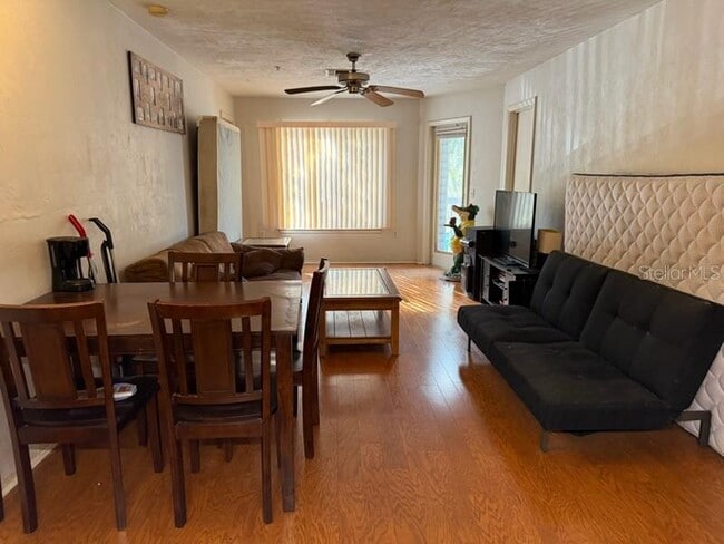 Building Photo - 4000 SW 23rd St