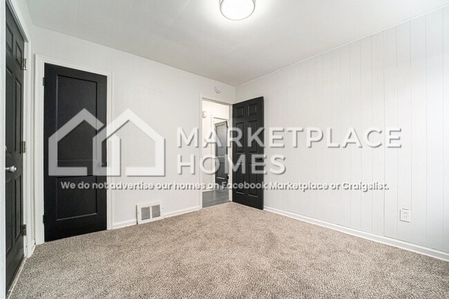 Building Photo - 19394 Barlow St