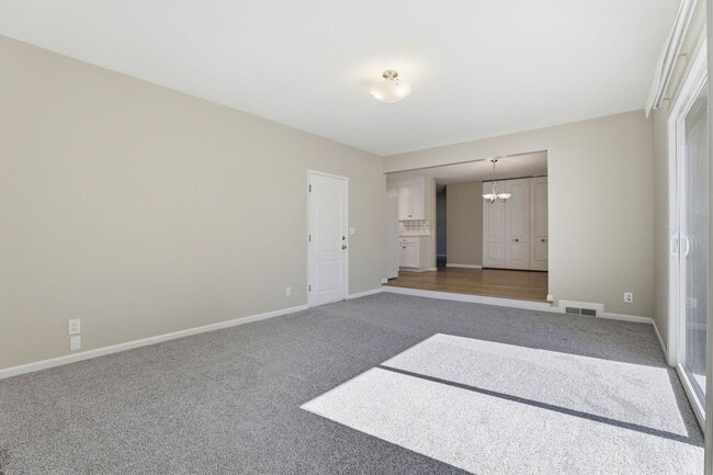 Building Photo - Wow! What a Great Home! Available Now!