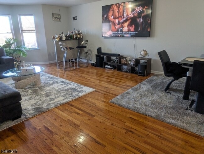 Building Photo - 14 Hunter St