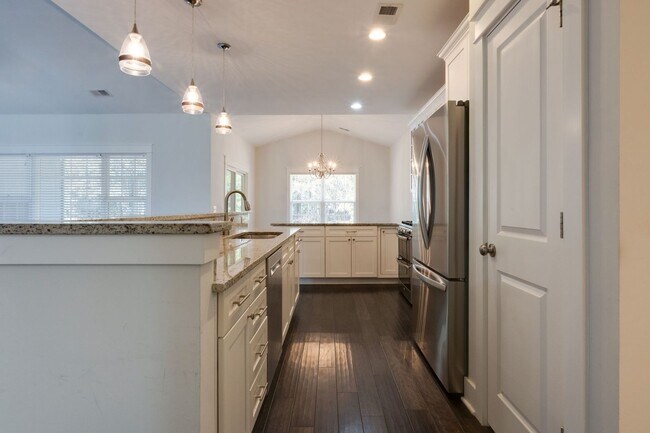 Building Photo - Beautiful Home in Lawton Station!