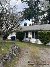 Building Photo - 186 - Steel Lake Home- Great Location!
