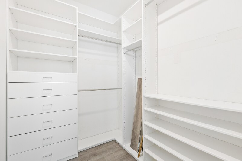 Building Photo - 5272 Beachfront Cove