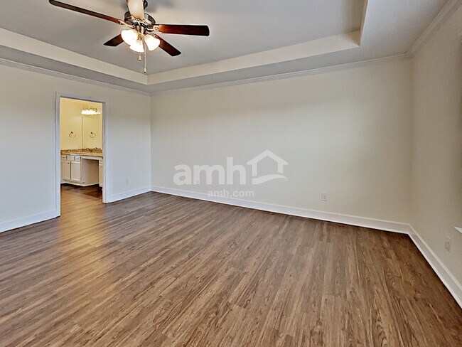 Building Photo - 5205 Lake Maxwell Dr
