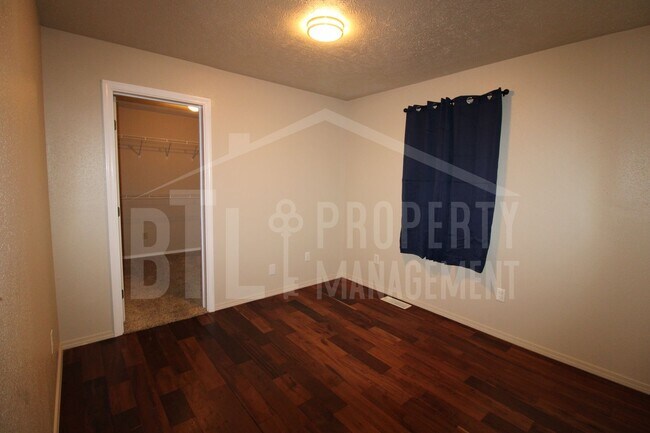 Building Photo - Beautiful Duplex in Kimberling City!