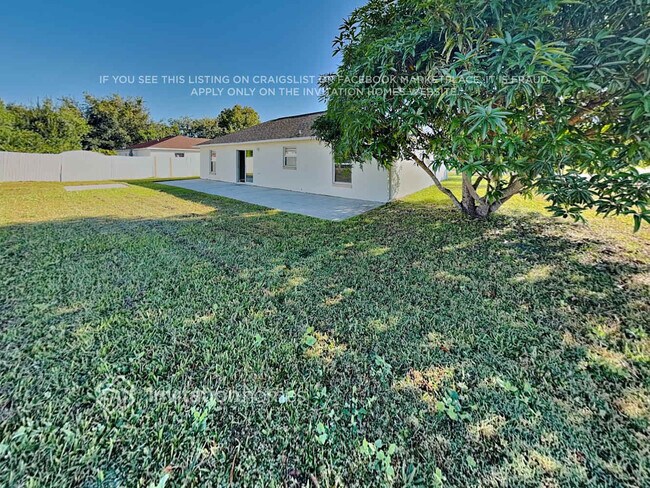 Building Photo - 599 Koala Dr