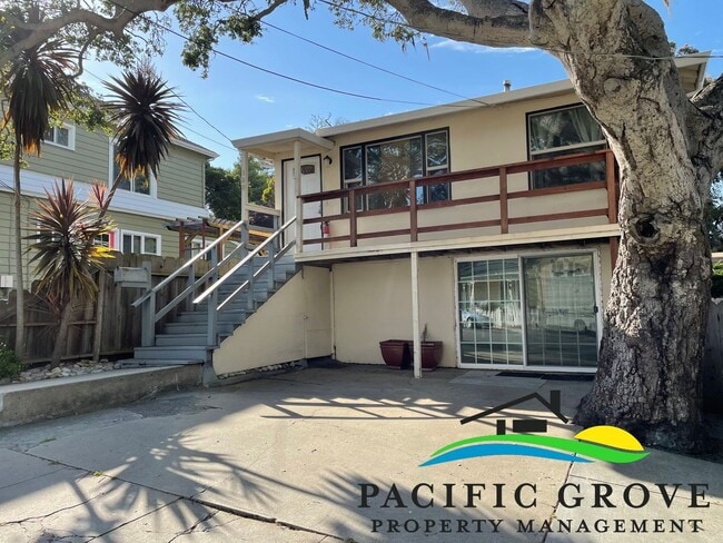 Building Photo - Available Soon! Two Bedroom with Bonus Room in Pacific Grove!