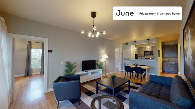 Building Photo - Room in Shared 4 bed/4 bath home