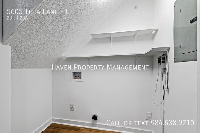 Building Photo - 5605 Thea Ln