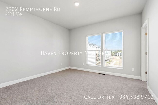 Building Photo - 2902 Kempthorne Rd