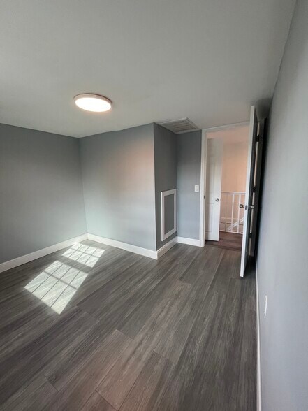 Building Photo - 2132 Durham Rd