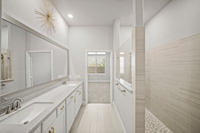 Building Photo - 19706 Dwight Eisenhower Dr