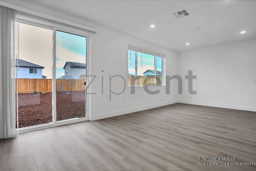 Building Photo - 260 Teton Ranch Wy