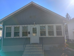 Building Photo - 19 5th Ave NW