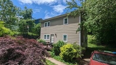 Building Photo - 2 Cedar Hill Cir