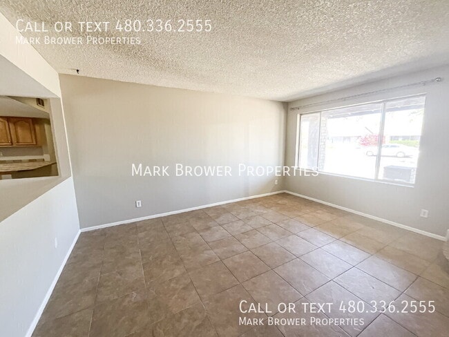 Building Photo - 4025 W Carol Ave