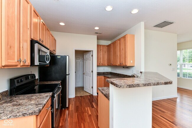 Building Photo - 4012 Weston Pointe Dr