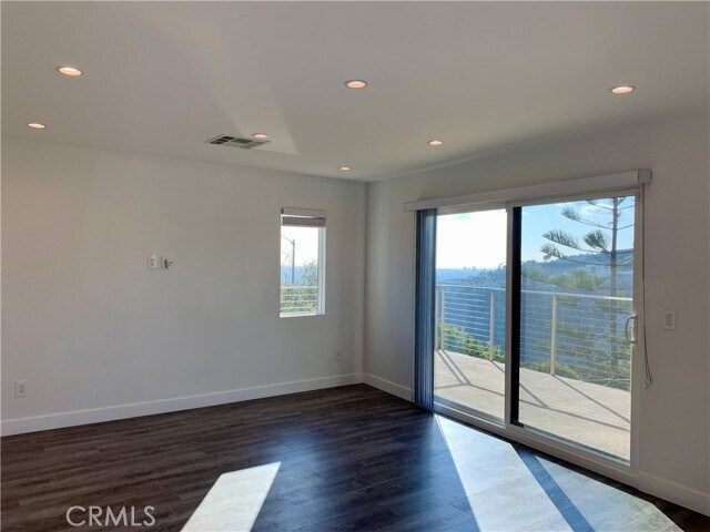 Building Photo - 7811 Electra Dr