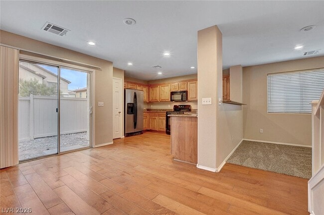 Building Photo - 7224 Rosebriar Ct