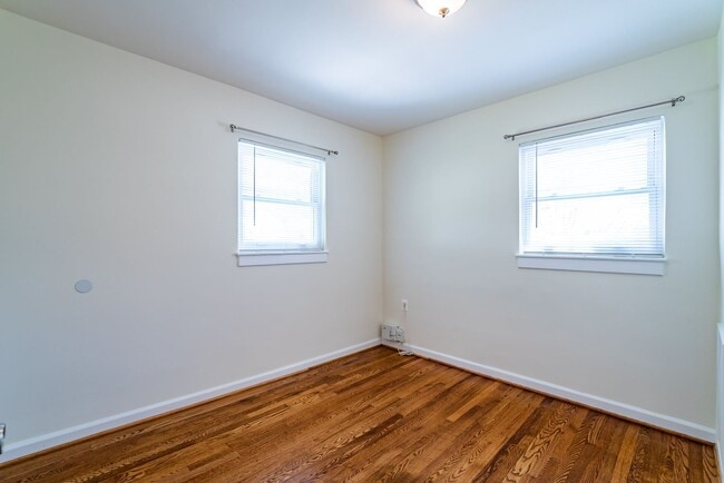 Building Photo - Lovely and Updated 4 Bedroom 2 Bath Cape C...