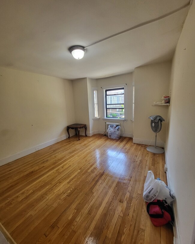 Building Photo - 72 W Hudson Ave
