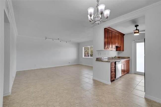 Building Photo - 2020 NE 56th St