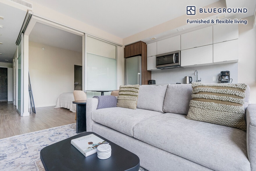 Building Photo - 301 M St SW