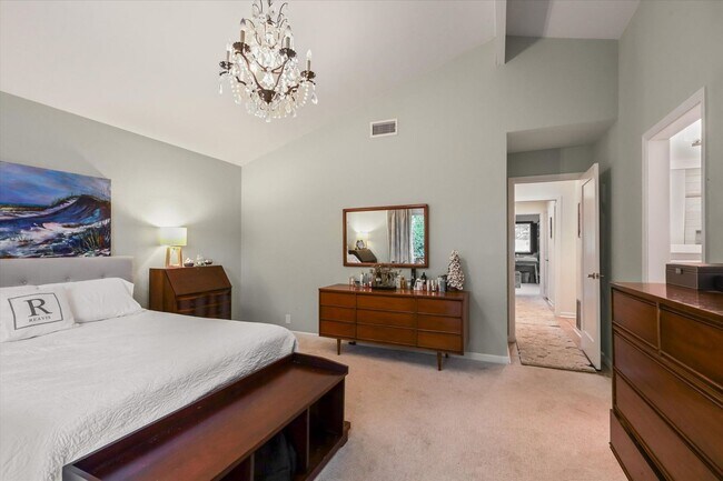 Building Photo - Mid-Century Home in Killearn Estates