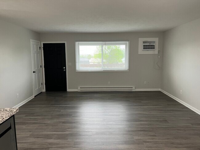 Building Photo - 5684 Windy Knoll Dr