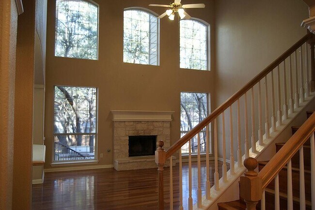 Building Photo - 3106 Scarlet Oak Cove