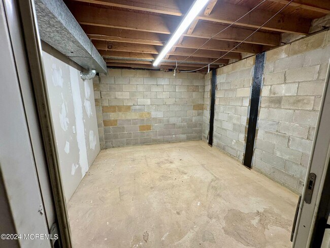 Building Photo - 271 S Stump Tavern Rd