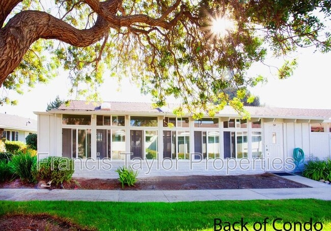 Building Photo - 3685 Vista Campana N