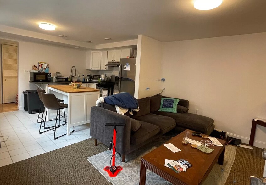 Building Photo - 159 Auburn St