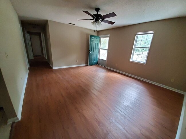 Building Photo - 403 Wendwood Ct