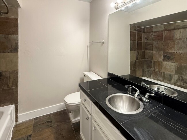 Building Photo - 1903 Portsmouth St