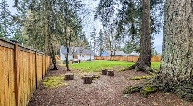 Building Photo - 115 E Jonathan Rd