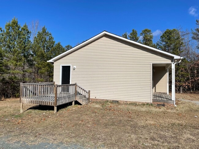 Building Photo - 3 BED, 2 BATH HOME IN SOUTHWEST SCHOOL DISTRICT!