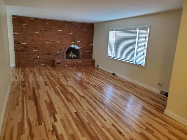 Building Photo - 3 bedroom in Billings MT 59102