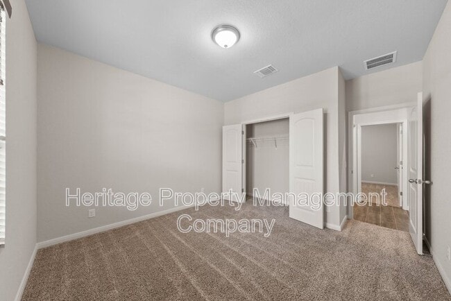 Building Photo - 148 Sambar Main