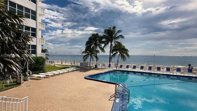 Building Photo - 4010 Galt Ocean Dr