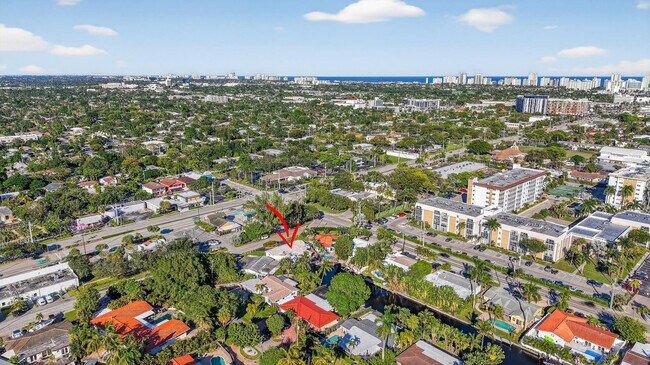 Building Photo - 1570 NE 30th Pl