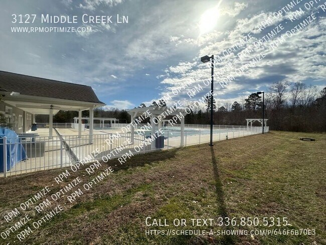 Building Photo - 3127 Middle Creek Ln