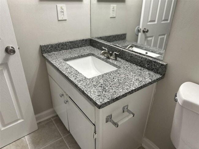 Building Photo - 1705 Wingate Way