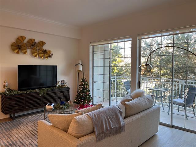 Building Photo - 3225 Turtle Creek Blvd