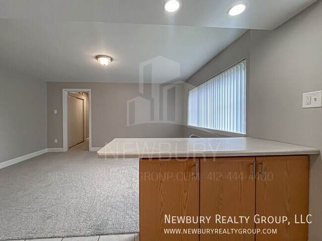 Building Photo - 319 San Juan Dr