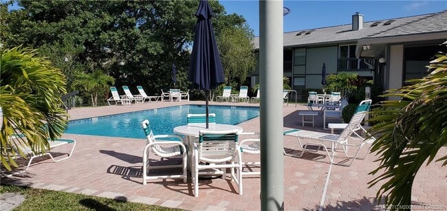 Building Photo - 8227 SE Croft Cir