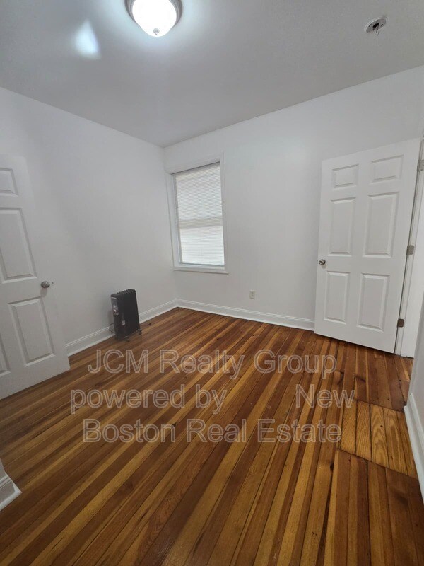 Building Photo - 138 Chestnut St